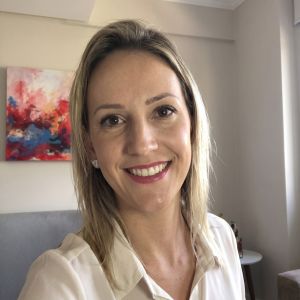 Carinho que encanta - avalia��o de Simone Quintal